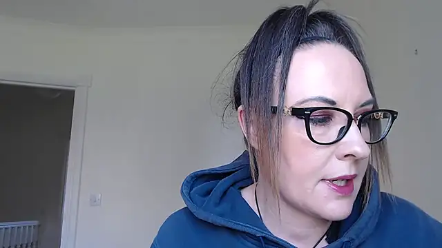 PsychicDominatrix online show from 04/06/26, 12:28