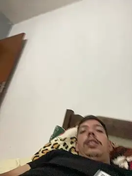 Snapshot of Wendelolive chatting on 07/01/26, 03:52 Wendelolive online show from 07/01/26, 03:52