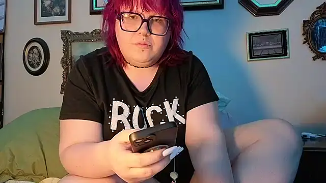 ProfaneHekate online show from 05/04/26, 09:44