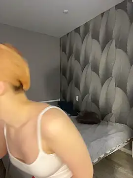 Snapshot of LuunaDorean chatting on 02/27/26, 04:56 LuunaDorean online show from 02/27/26, 04:56