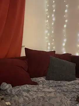 MrsRedFoxy online show from 02/09/26, 09:52