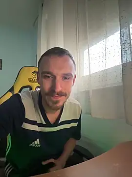 Snapshot of TheMaskShow chatting on 04/08/26, 03:45 TheMaskShow online show from 04/08/26, 03:45