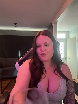 Snapshot of Elysiasecret chatting on 03/28/26, 10:09 Elysiasecret online show from 03/28/26, 10:09