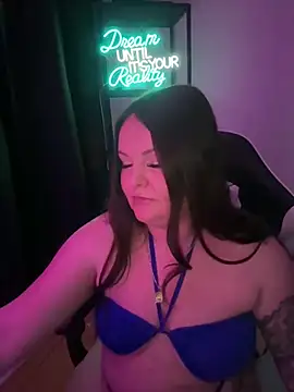 Snapshot of Elysiasecret chatting on 04/05/26, 12:19 Elysiasecret online show from 04/05/26, 12:19