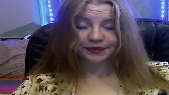 Snapshot of Space_Girls_699 chatting on 02/12/26, 10:10 Space Girls 699 online show from 02/12/26, 10:10