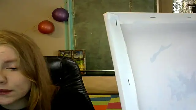 Snapshot of Space_Girls_699 chatting on 04/29/26, 12:53 Space Girls 699 online show from 04/29/26, 12:53