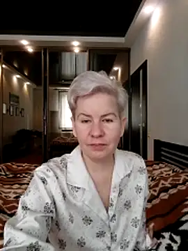 Snapshot of AvaSwan5354 chatting on 04/21/26, 12:33 AvaSwan5354 online show from 04/21/26, 12:33