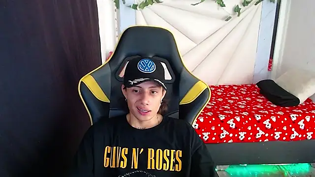 Snapshot of Didi_hard chatting on 03/18/26, 04:48 Didi hard online show from 03/18/26, 04:48