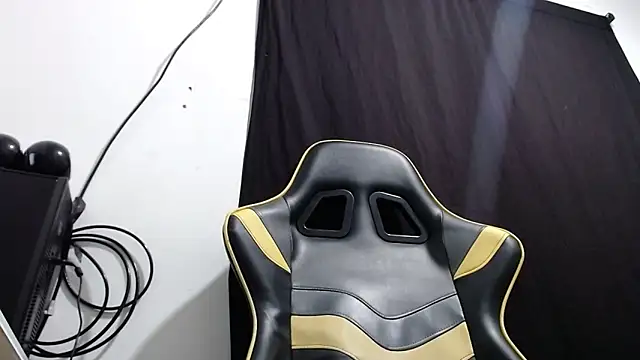 Snapshot of Didi_hard chatting on 03/19/26, 03:43 Didi hard online show from 03/19/26, 03:43