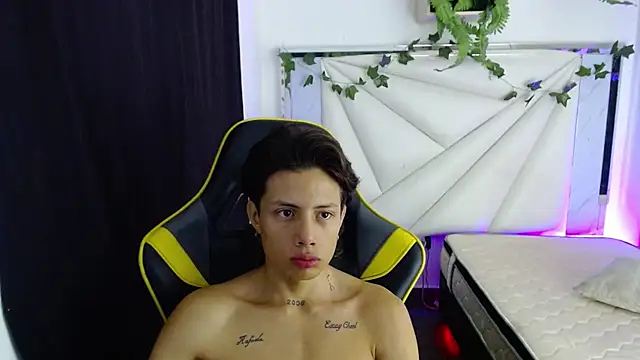 Snapshot of Didi_hard chatting on 03/24/26, 05:12 Didi hard online show from 03/24/26, 05:12