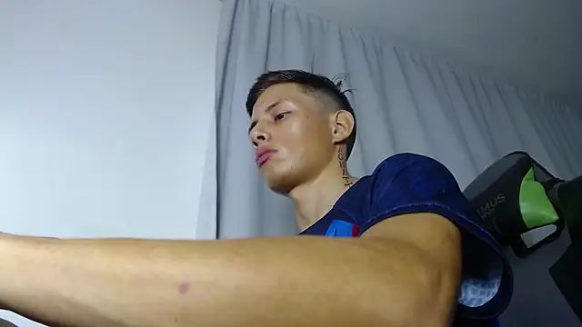 Snapshot of Didi_hard chatting on 04/01/26, 11:35 Didi hard online show from 04/01/26, 11:35