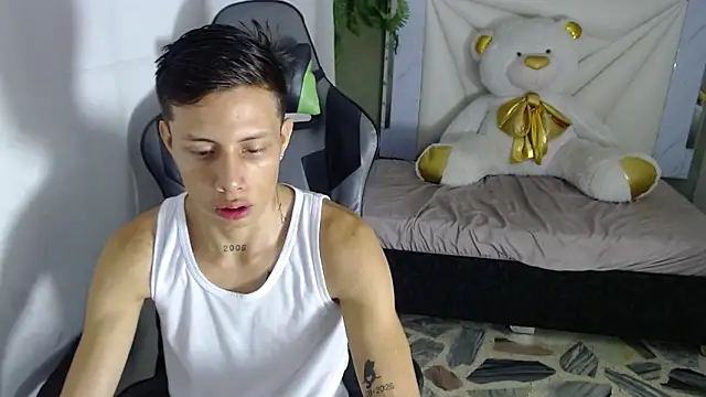 Snapshot of Didi_hard chatting on 04/14/26, 04:18 Didi hard online show from 04/14/26, 04:18