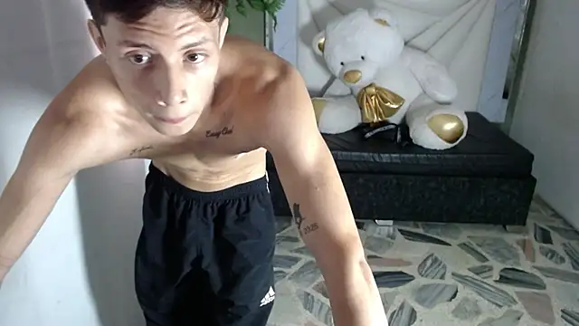 Snapshot of Didi_hard chatting on 04/20/26, 07:04 Didi hard online show from 04/20/26, 07:04