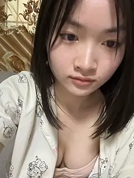 Snapshot of miaomiaou_ chatting on 04/11/26, 10:03 miaomiaou online show from 04/11/26, 10:03