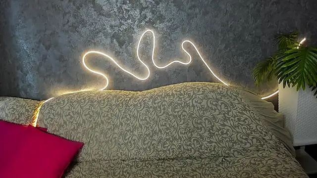 Snapshot of Dream_Olivia chatting on 03/31/26, 02:13 Dream Olivia online show from 03/31/26, 02:13