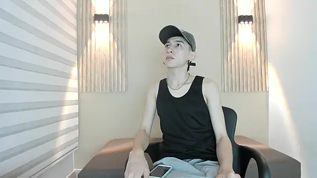 Snapshot of lian_cameron chatting on 02/04/26, 03:45 lian cameron online show from 02/04/26, 03:45