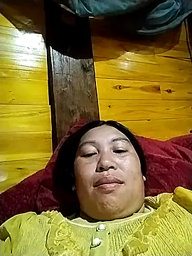 Snapshot of kussecka chatting on 03/13/26, 01:23 kussecka online show from 03/13/26, 01:23