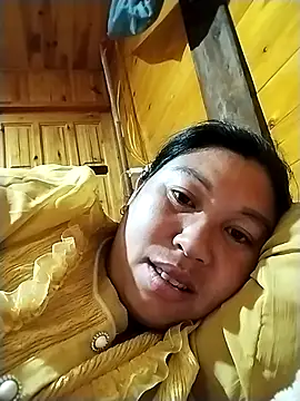 Snapshot of kussecka chatting on 03/15/26, 12:05 kussecka online show from 03/15/26, 12:05