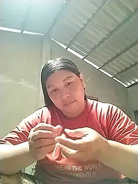 Snapshot of kussecka chatting on 04/06/26, 03:04 kussecka online show from 04/06/26, 03:04