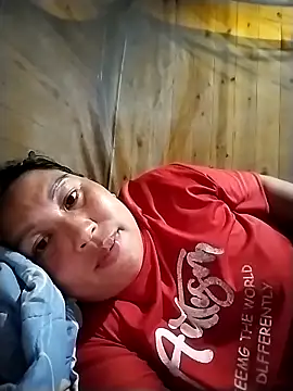 Snapshot of kussecka chatting on 04/15/26, 11:50 kussecka online show from 04/15/26, 11:50