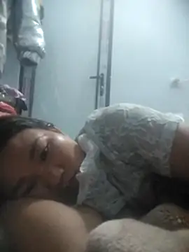 Snapshot of hoho-hihi chatting on 04/15/26, 10:21 hoho-hihi online show from 04/15/26, 10:21