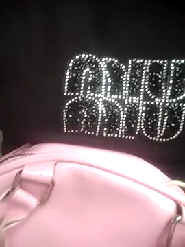 Snapshot of hoho-hihi chatting on 04/17/26, 02:09 hoho-hihi online show from 04/17/26, 02:09