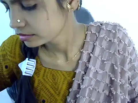 Snapshot of Kulsum_S chatting on 03/07/26, 08:33 Kulsum S online show from 03/07/26, 08:33