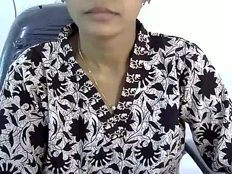 Snapshot of Kulsum_S chatting on 03/12/26, 08:42 Kulsum S online show from 03/12/26, 08:42