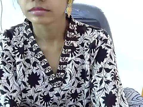 Snapshot of Kulsum_S chatting on 03/20/26, 10:20 Kulsum S online show from 03/20/26, 10:20
