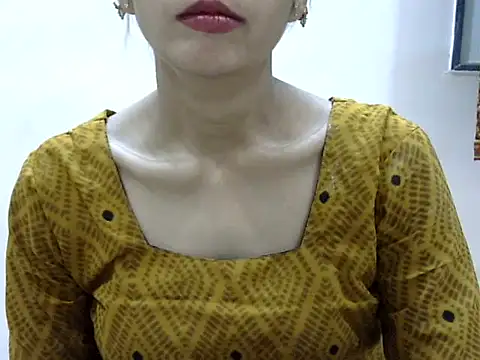 Snapshot of Kulsum_S chatting on 05/30/26, 01:41 Kulsum S online show from 05/30/26, 01:41