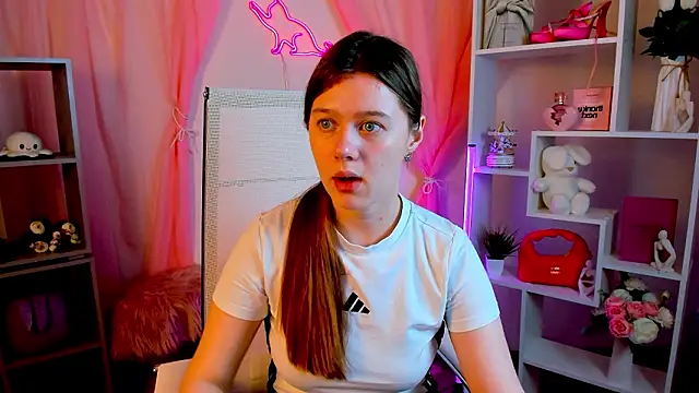 Snapshot of CelestineMauriac chatting on 03/16/26, 12:31 CelestineMauriac online show from 03/16/26, 12:31