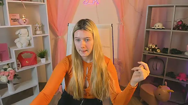 Snapshot of CelestineMauriac chatting on 04/07/26, 04:18 CelestineMauriac online show from 04/07/26, 04:18