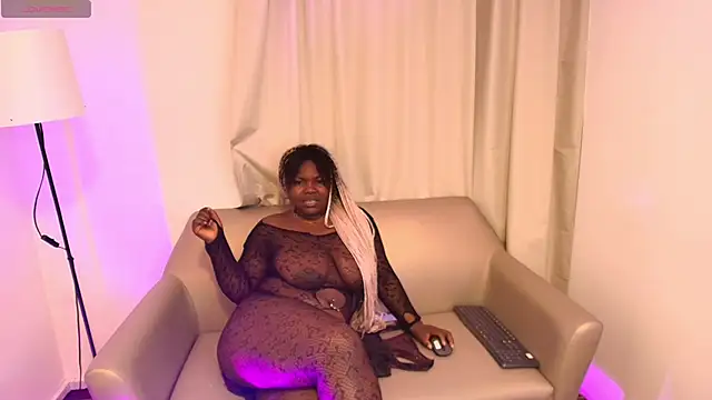 Snapshot of jada_burns chatting on 02/28/26, 07:42 jada burns online show from 02/28/26, 07:42