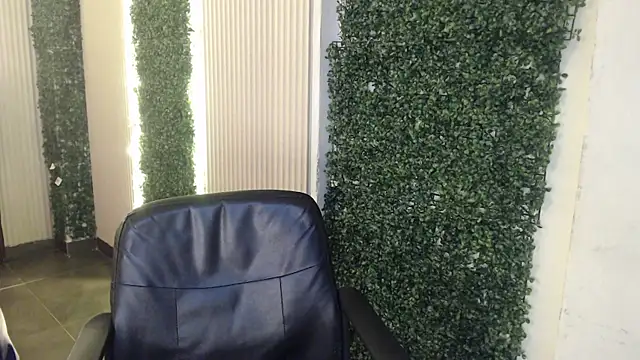 liliana pink online show from 04/08/26, 07:19