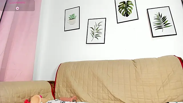 DomenicaW online show from 02/10/26, 12:31