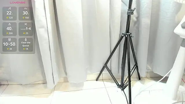 DomenicaW online show from 03/03/26, 08:04