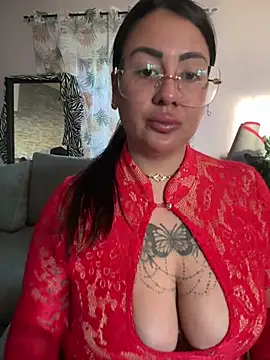 Snapshot of Melissa-suisse chatting on 04/15/26, 04:58 Melissa-suisse online show from 04/15/26, 04:58