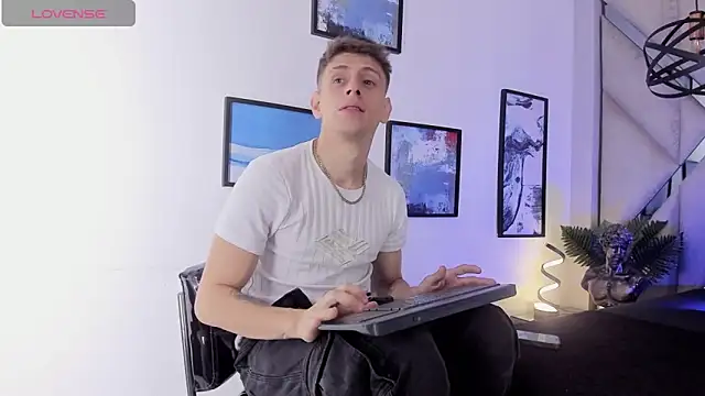 Jasper  jones online show from 02/19/26, 01:51