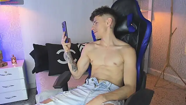 Jasper  jones online show from 02/24/26, 02:04