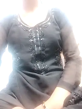 Snapshot of Noor-09- chatting on 02/23/26, 10:34 Noor-09- online show from 02/23/26, 10:34