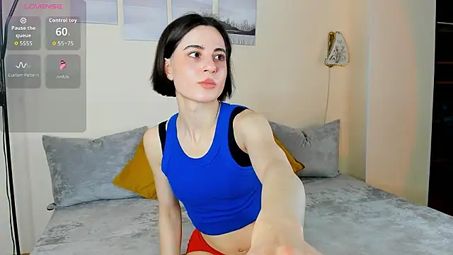 Snapshot of NightSignal chatting on 02/21/26, 01:45 NightSignal online show from 02/21/26, 01:45