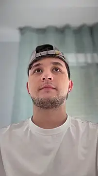 Snapshot of Massimo_Fiore chatting on 02/19/26, 10:55 Massimo Fiore online show from 02/19/26, 10:55