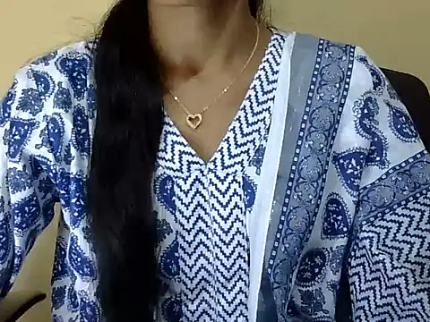 Snapshot of Khushi_v chatting on 02/27/26, 05:24 Khushi v online show from 02/27/26, 05:24