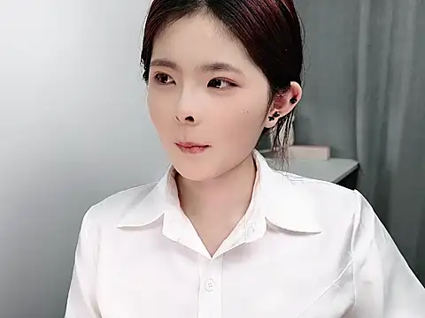 Snapshot of cherry-_-cherry chatting on 02/28/26, 02:12 cherry- -cherry online show from 02/28/26, 02:12