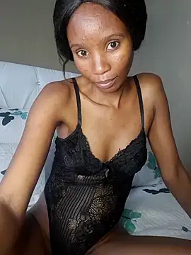 EbonyDivine online show from 04/15/26, 01:29