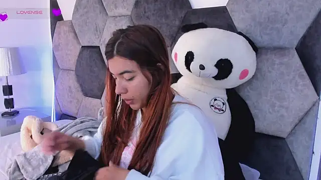 DulceJones online show from 02/23/26, 08:28