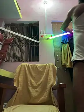 Snapshot of hardlysuck chatting on 02/19/26, 02:13 hardlysuck online show from 02/19/26, 02:13