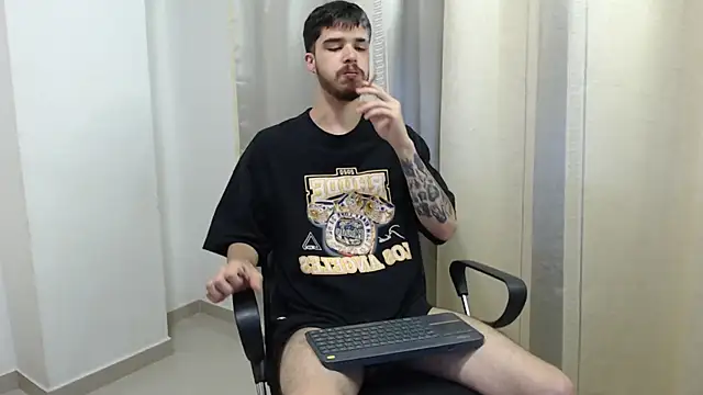 Snapshot of joseh0se chatting on 02/27/26, 03:28 joseh0se online show from 02/27/26, 03:28