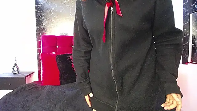 AbrilVega 29 online show from 02/04/26, 08:14