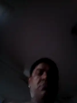 Snapshot of deshilnd chatting on 04/23/26, 12:12 deshilnd online show from 04/23/26, 12:12